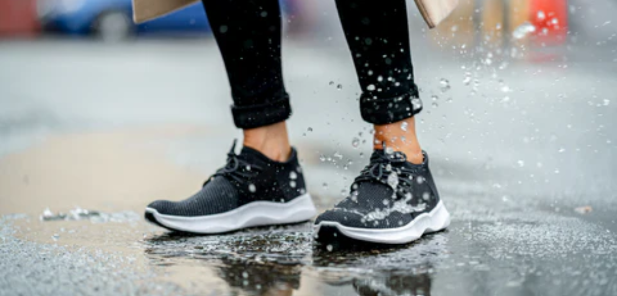 mens-low-top-sneakers